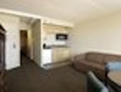 تراولج سویتز ویرجینیا بیچ اُسینفرنت