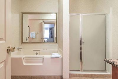 کوالیتی این گونیسُن