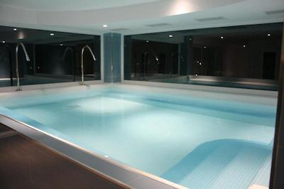 هتل نرجا کلوب اند اسپا