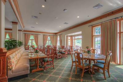 د فوندرز این اند اسپا