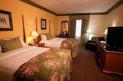 د فوندرز این اند اسپا