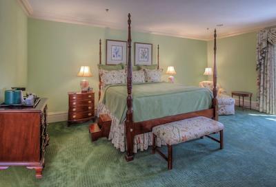 د فوندرز این اند اسپا