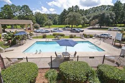 مانوسُن هتل است فرانسیسویل