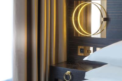 وندم اُپرا هتل