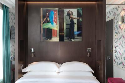 وندم اُپرا هتل