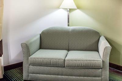 هلید این اکسپرز پیتستون-سرانتون آیرپرت