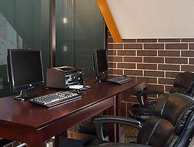 رامادا بای ویندهام واترلو هتل اند کنونشن سنتر