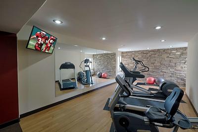 رد روف پلوز- هوستون-انرجی کریدر