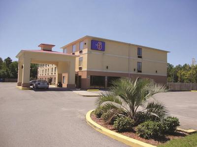 متل 6-اُسین اسپرینگز