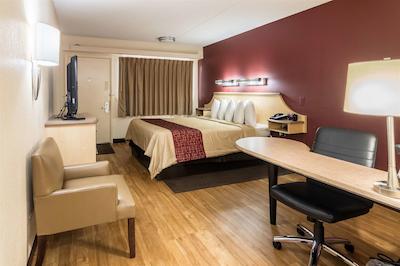 رد روف این دترویت مترو آیرپرت وست