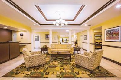 لا کوینتا این اند سویتز لکسینگتون اسود / هامبورگ