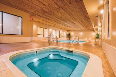 لا کوینتا این اند سویتز لکسینگتون اسود / هامبورگ