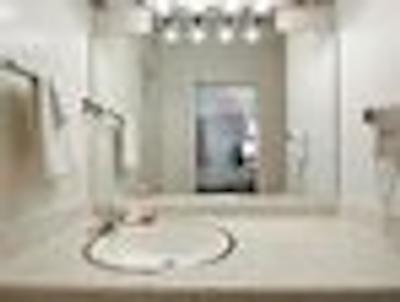 اُلیو تری این