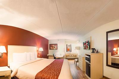 رد روف پلوز- ناشویل نرد-گودلتسویل