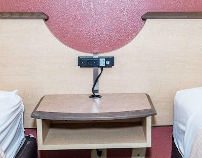 رد روف این تامپا براندن