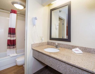 رد روف این تامپا براندن