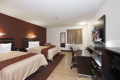 رد روف پلوز- کلومبوز دونتون-کنونشن سنتر