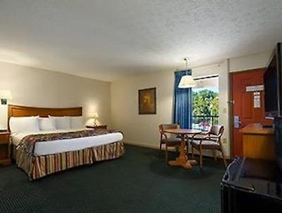 رامادا پیگئون فرج اسود