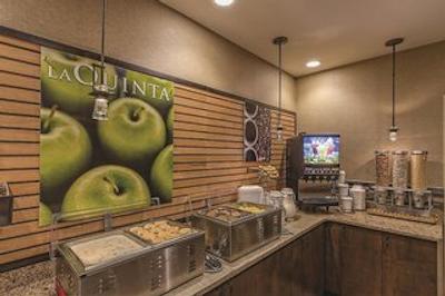 لا کوینتا این اند سویتز پیگئون فرج