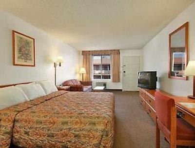 متل 6 سان دیگو-اسودب