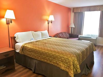 متل 6 سان دیگو-اسودب