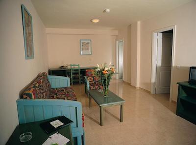 اُاسیز ویلیج