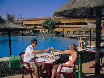 اُاسیز ویلیج