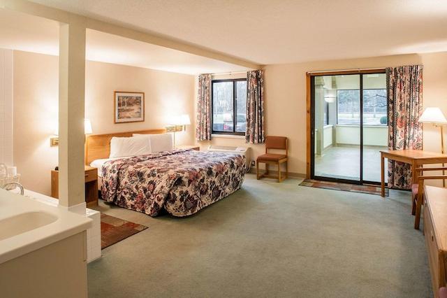 اکنو لج این اند سویتز