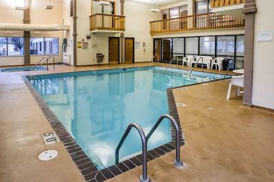 اکنو لج این اند سویتز