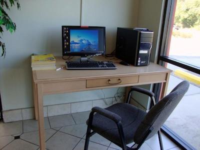 رد روف این اند سویتز بیلاکسی