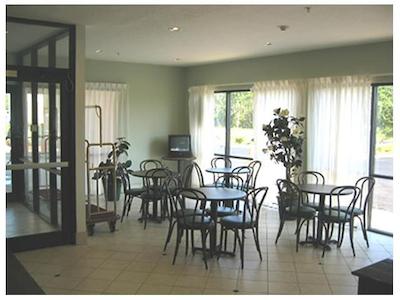 رد روف این اند سویتز بیلاکسی