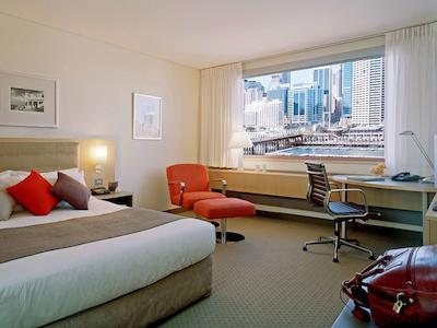 نوتل اسیدنی اُن دارلینگ هاربور