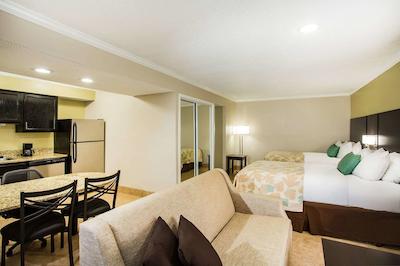 فوشن اُرلاندو اکستندد است سویتز