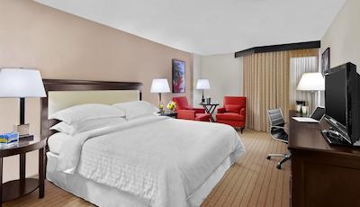 شراتون چارلت آیرپرت هتل