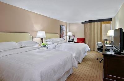 شراتون چارلت آیرپرت هتل