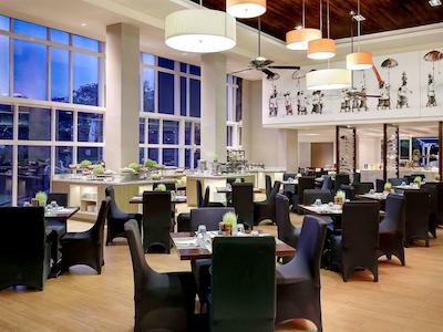 پولمان بالی لجیان بیچ