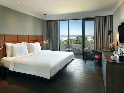 پولمان بالی لجیان بیچ