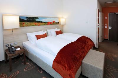 ه4 هتل مونستر