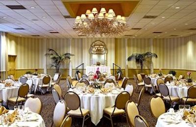 فور پوینتز بای شراتون ریچمند