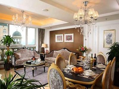 د ریورسید باروک پالاس