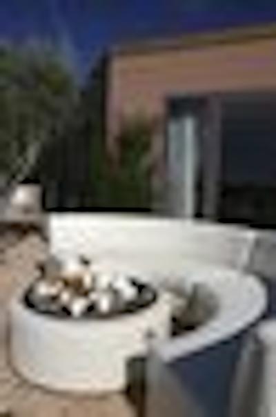 د ویلا بای هیورناج تامسلهت