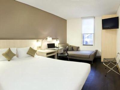 ایبیز اسیدنی کینگ استریت وارف