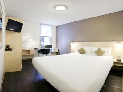 ایبیز اسیدنی کینگ استریت وارف