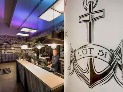 ایبیز اسیدنی کینگ استریت وارف