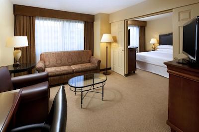 شراتون فیرپلکس هتل اند کنفرنس سنتر