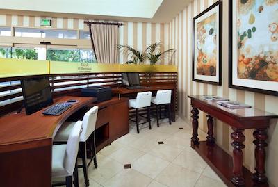 شراتون فیرپلکس هتل اند کنفرنس سنتر