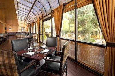 شراتون فیرپلکس هتل اند کنفرنس سنتر