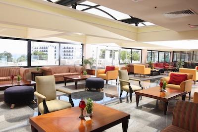 اُدسا بیچ هتل