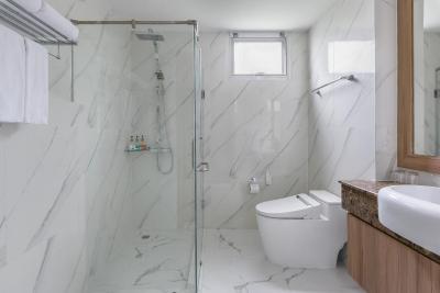 ادلفی گرند سوخومویت بای کامپس هاسپیتالیتی