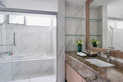 ادلفی گرند سوخومویت بای کامپس هاسپیتالیتی